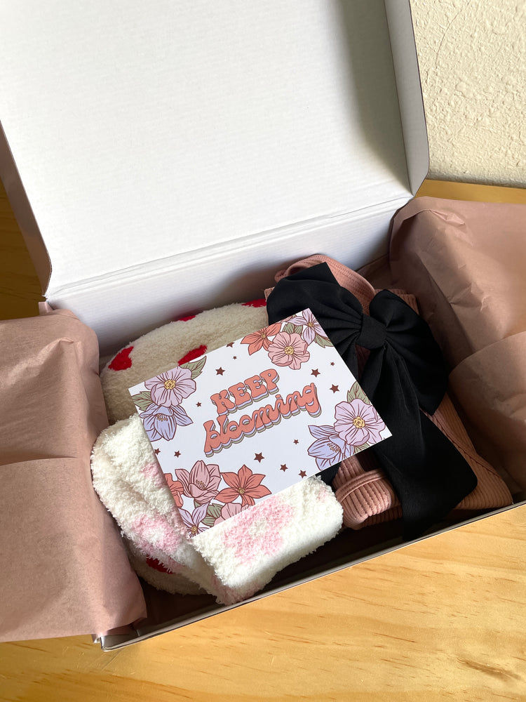 TWR Cozy Gift Box